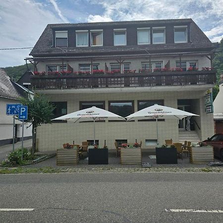 Zur Traube Hotel Kestert Exterior foto